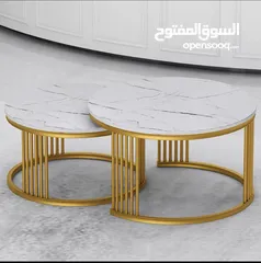  2 طاولات مودرن متداخلة فخمة تصميم راقٍ يجمع بين البساطة والأناقة، سطح رخامي أبيض بنقشة طبيعية