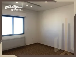 1 شقة طابق تسوية للبيع في تلاع العلي قرب كلية المجتمع العربي  مساحة  155م
