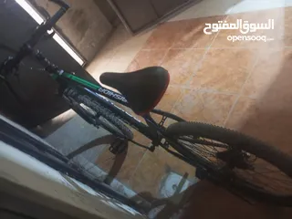 5 بسكليتات للبيع