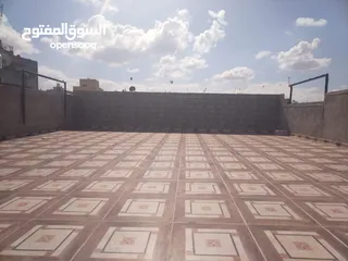  9 منزل مميز جداًَ للبيع في مخيم إربد