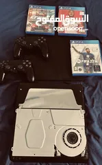  1 PlayStation 4