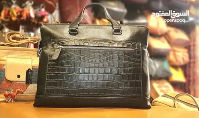  7 High quality leather bag. حقيبة جلدية عالية الجودة