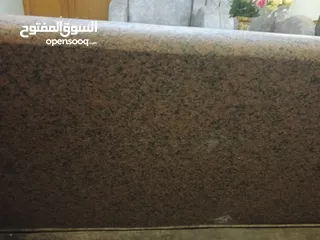  2 طاولة مطبخ رخام إيطالي بحالة ممتازة