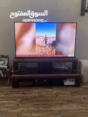  4 طاولة تلفزيون TV unit للبيع في غرفة الجلوس