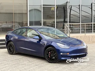  3 Tesla model 3 2023 فل كامل  تيسلا موديل 3 فحص كامل بسعر مغرري  لون كحلي جنط كبير اصليي  ايرباق اصلي