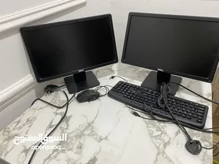  5 شاشتين كمبيوتر و 1 pc و بطارية APC وكيبورد  و ماوس السعر 70
