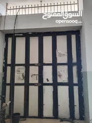  5 محل تجاري للبيع في مدينة حلحول على الشارع الرئيسي