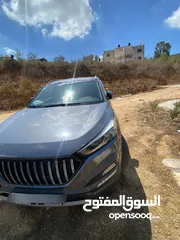  4 هيونداي توسان 2016