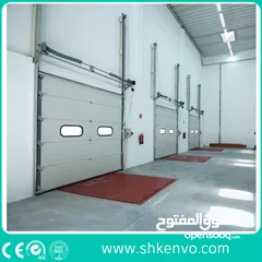  17 Industrial lifting door's.