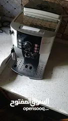  4 ماكينة قهوة اسبريسو ديلونجي ماجنفكا اس