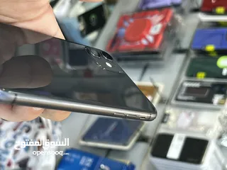  4 Iphon 11//256G//88%bt  وكالة ولا خدش غير مفتوح