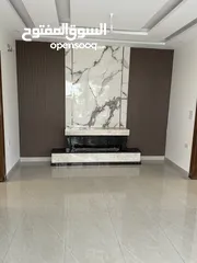  12 شقه ارضيه جديده مع تراس و كراج لم تُسكن بعد للبيع