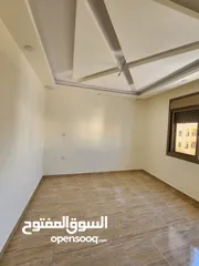  13 شقه جديده طابق ثالث مع غرفه علي السطح ونصف السطح