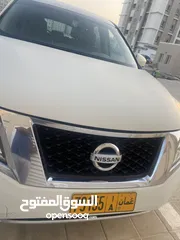  20 Nisan pathfinder urgent sale expat driven low milage GCC 4*4