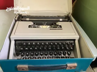 14 الة كاتبة Olivetti Dora Typewriter Fully fixed, Deep Cleaned, Lubricated and has Fresh New Rubber.