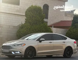  8 فورد فيوجن موديل 2017 لون شمباني كلين