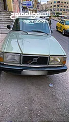  5 سياره فولفو 240 موديل 1984 للبيع