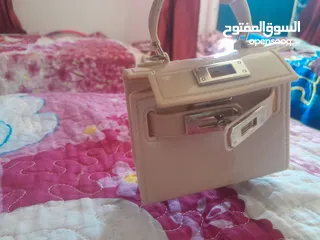  1 والسعر 10 شيكل