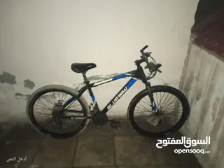  2 دراجة هوائية رياضيه بالوان جميله للبيع