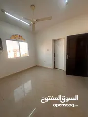  2 غرفه وحمام علي 18 نوفمبر  room for rent