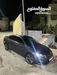  1 اوكتافيا 2015