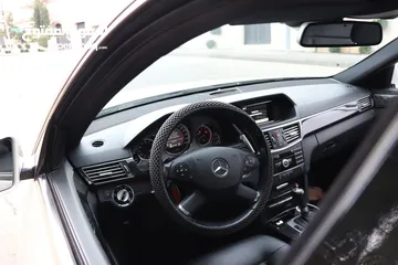  5 Mercedes-Benz E200 AMG kit 2010.