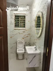  9 شقه للايجار