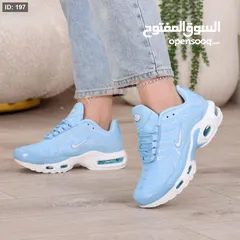  2 موديل  Nike T الجديد الحصري  طبي  كوالتي  36-41 التواصل خاص التوصيل لكافة المناطق الضفة
