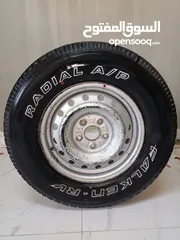  1 سبير بحاله وكاله جنط هايلوكس