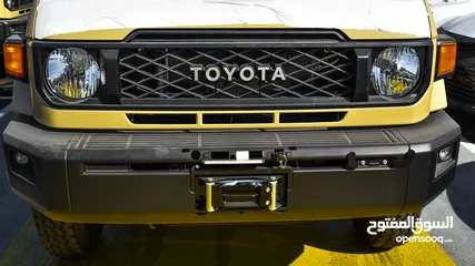  4 Toyota Land Cruiser Pickup LX 4.0L V6 Petrol Single Cabin AUTO TRANSMISSION