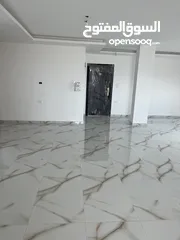  5 شقه طابقيه جديده للبيع مساحه 316 متر مربع من المالك مباشره