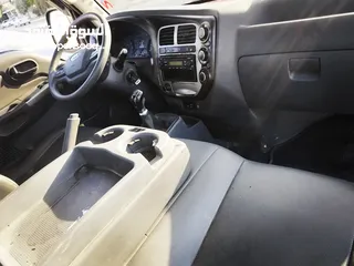  7 كيا بنجو 3 موديل 2018 بحاله ممتازه