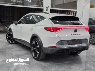  4 CUPRA FORMENTOR – Black Edition