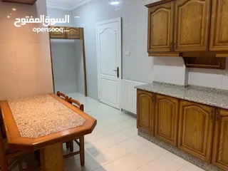  6 للباحثين عن التميز شقه مميزه جدا في ارقى احياء عبدون من ضمن سكن خاص فيلا  المنطقه بالكامل احكام خاص