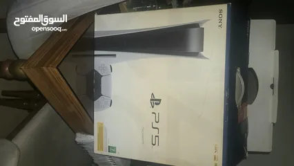  4 عرض مميز  بلايستيشن 5 إصدار الأقراص (1 تيرا) + يدين أصليات + شاحن + كابل HDMI بسعر مغري!