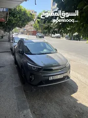  7 Kia Stonic 2023/panorama