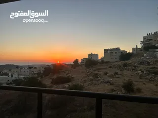  15 شقة للايجار في الطيرة بعد دوار نبيل الشقة مطلة ومفروشة ويوجد مخزن وموقف خاص مع الشقة