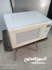  9 ميكرويف دايو75 لتر شغال بحاله ممتازه لون ابيض 8 برامج كليات تتش