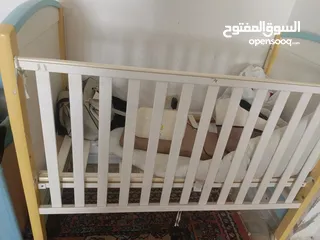  1 اثاث ومستلزمات الاطفال بحاله ممتازه عمان تلاع العلي  حي صالحين