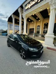  5 بولو 2015 جير عادي فحص نخب اول  للبيع او البدل وارد منبدل