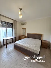  10 دير غبار شقة ارضية طابقية مفروشة للإيجار مع تراس واسع وكراج خاص