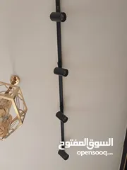  13 ثريات ومعلقات جديده استعمل بكم شهر للبيع بداعي السفر والرحيل