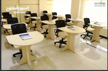  4 أثاث مكتبي بحالة ممتازة، مكتبة، كراسي، طاولات، مكاتب حائط، ريسبشين، رفوف،