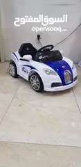  2 سيارات اطفال على الشحن ريموت دبل ماطور ودبل بطاريه