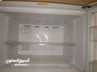  2 ثلاجة مستعمله نوع بيكو