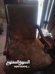  7 طقم كنب للبيع بحالة جيدة