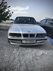  3 BMW E34 520