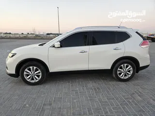  3 Nissan x trail model 2015 gcc full auto good condition very nice car everything perfect