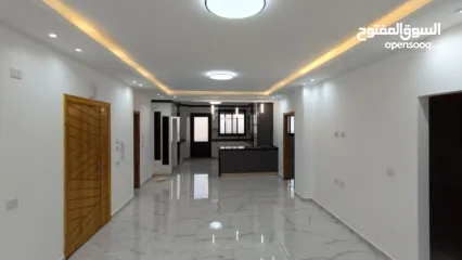  7 شقه للايجار الشهري 180 متر في دورا  1250 شهري