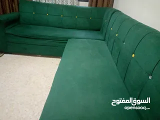  3 * كنبايات مستعملة تشبه الجديد عدد 3 الشعر قابل للتفاوض بشيء بسيط والكنب مش مهيون ودفع بحق الله وشيل.